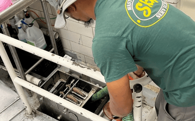 Top 7 Signs that Your Kitchen Needs a Grease Pumping