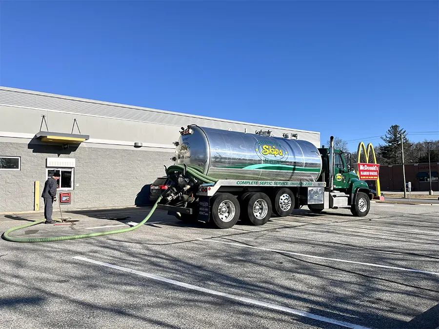 6 Proven Ways Grease Disposal Prevents Costly Plumbing Issues